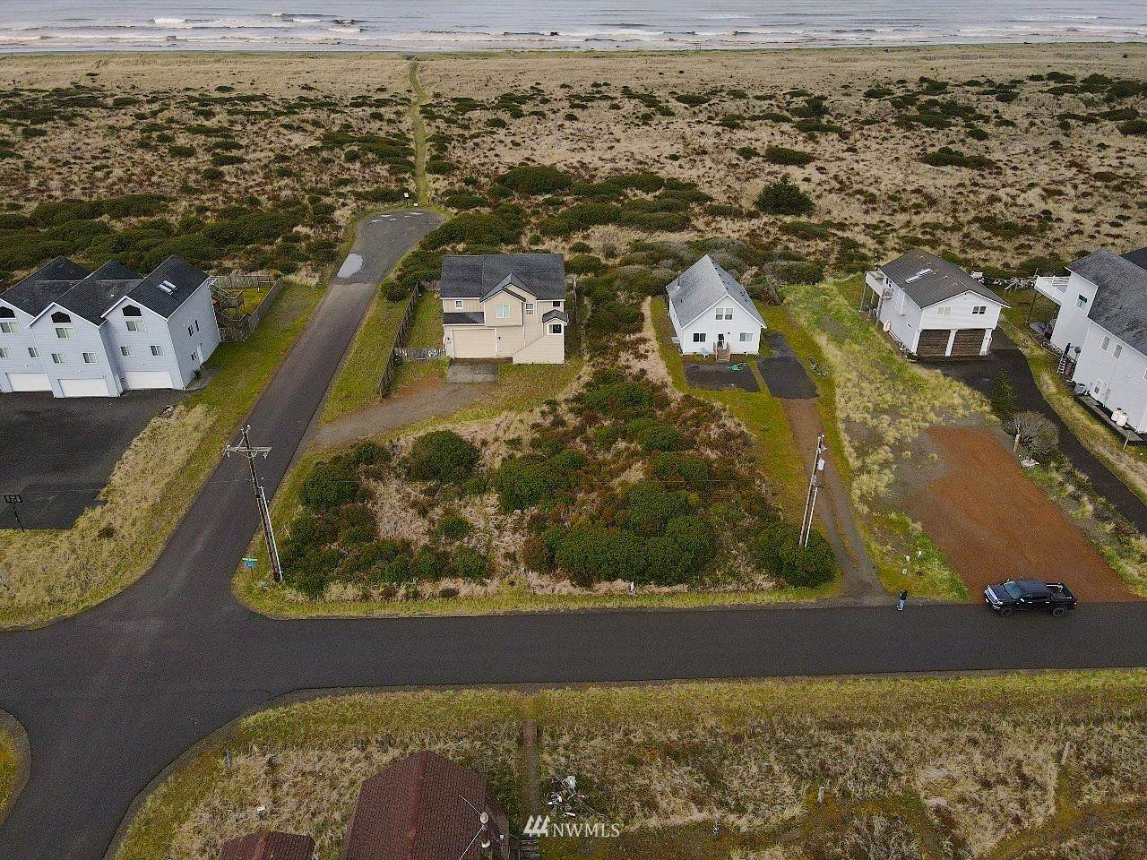 995 Sand Dune Avenue - Photo 1
