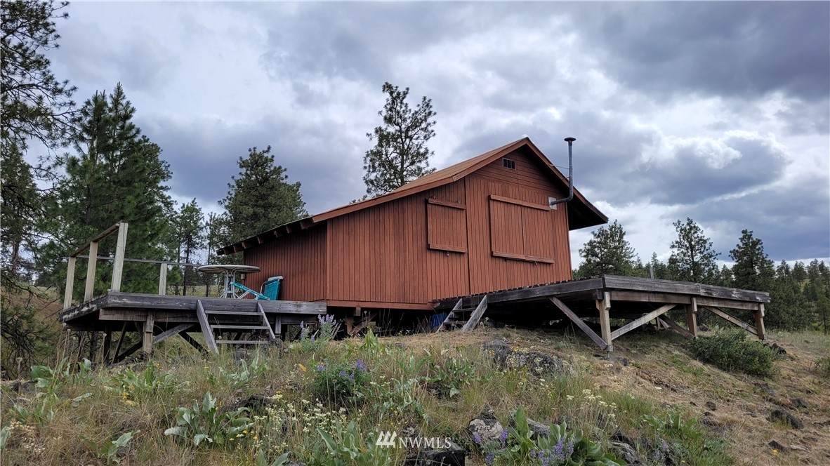 0 Columbia River Bluffs - Photo 1