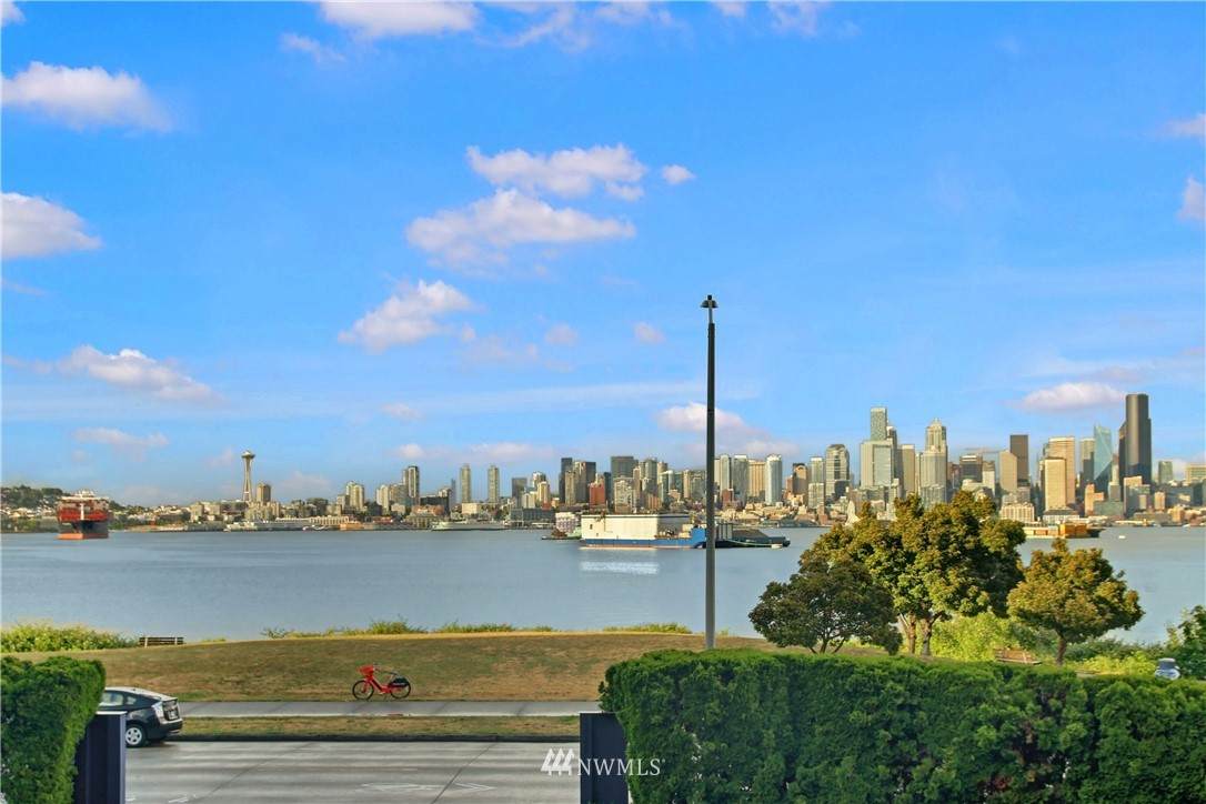 1727 Harbor Avenue - Photo 1