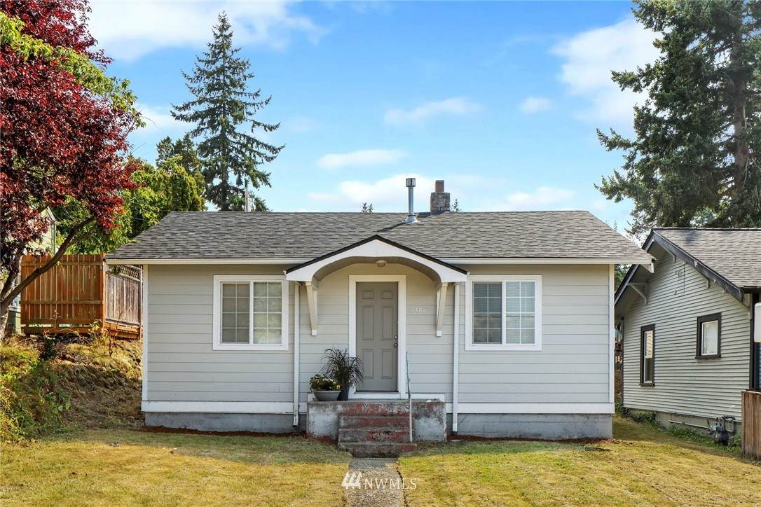 1508 Lakeway Drive - Photo 1