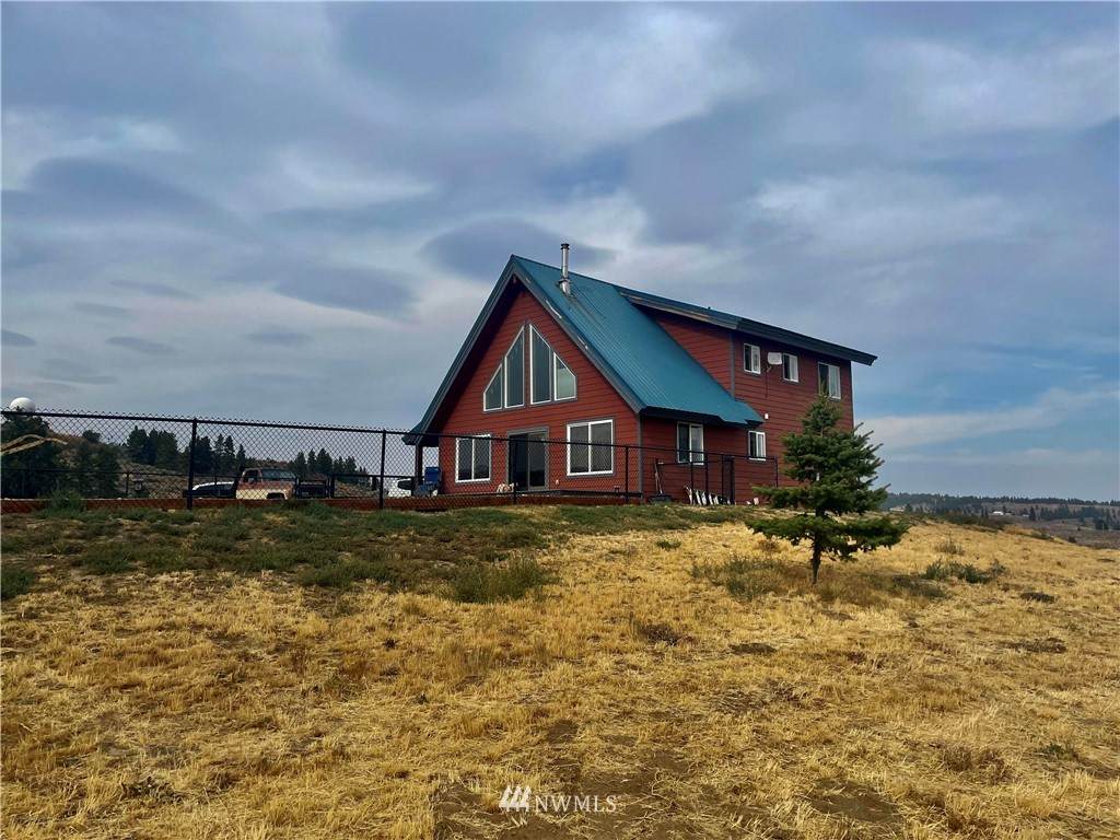 15920 Badger Mountain Road - Photo 1