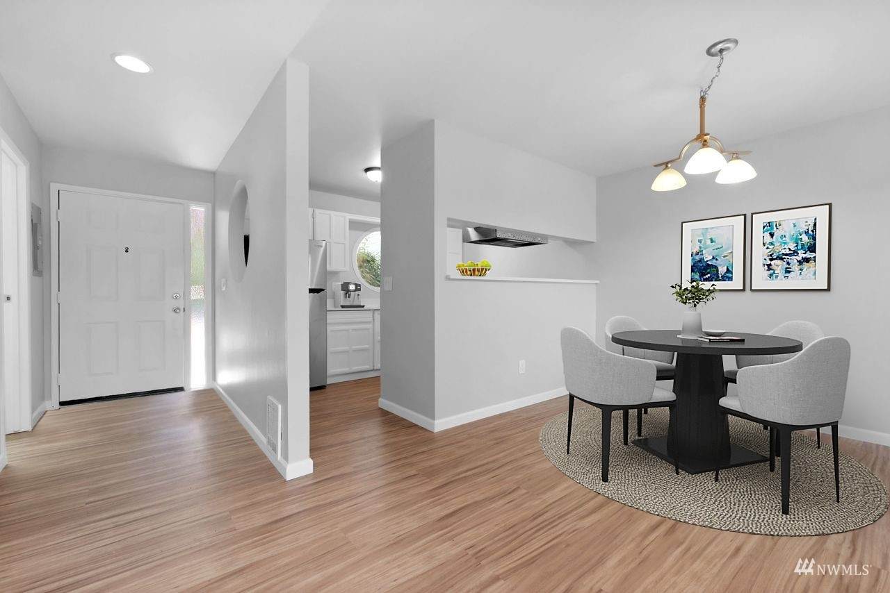22711 Lakeview Drive - Photo 1