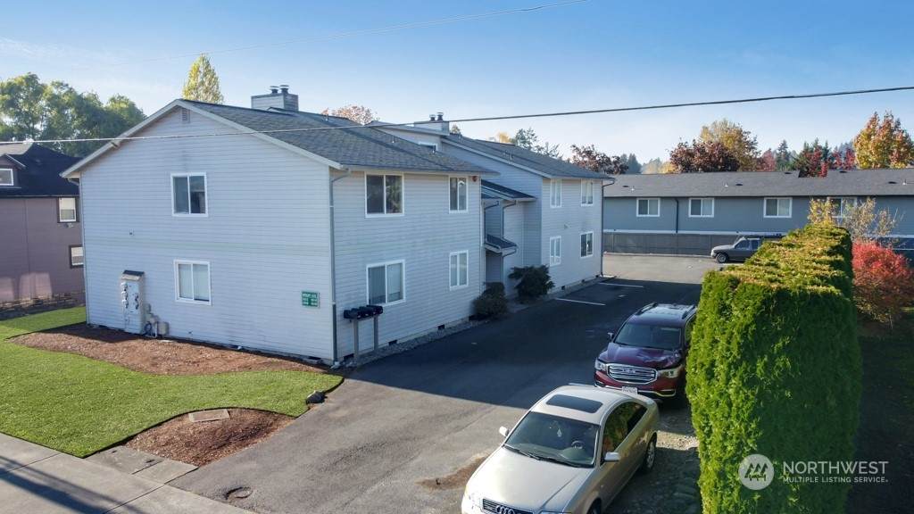1612 Wright Avenue - Photo 1