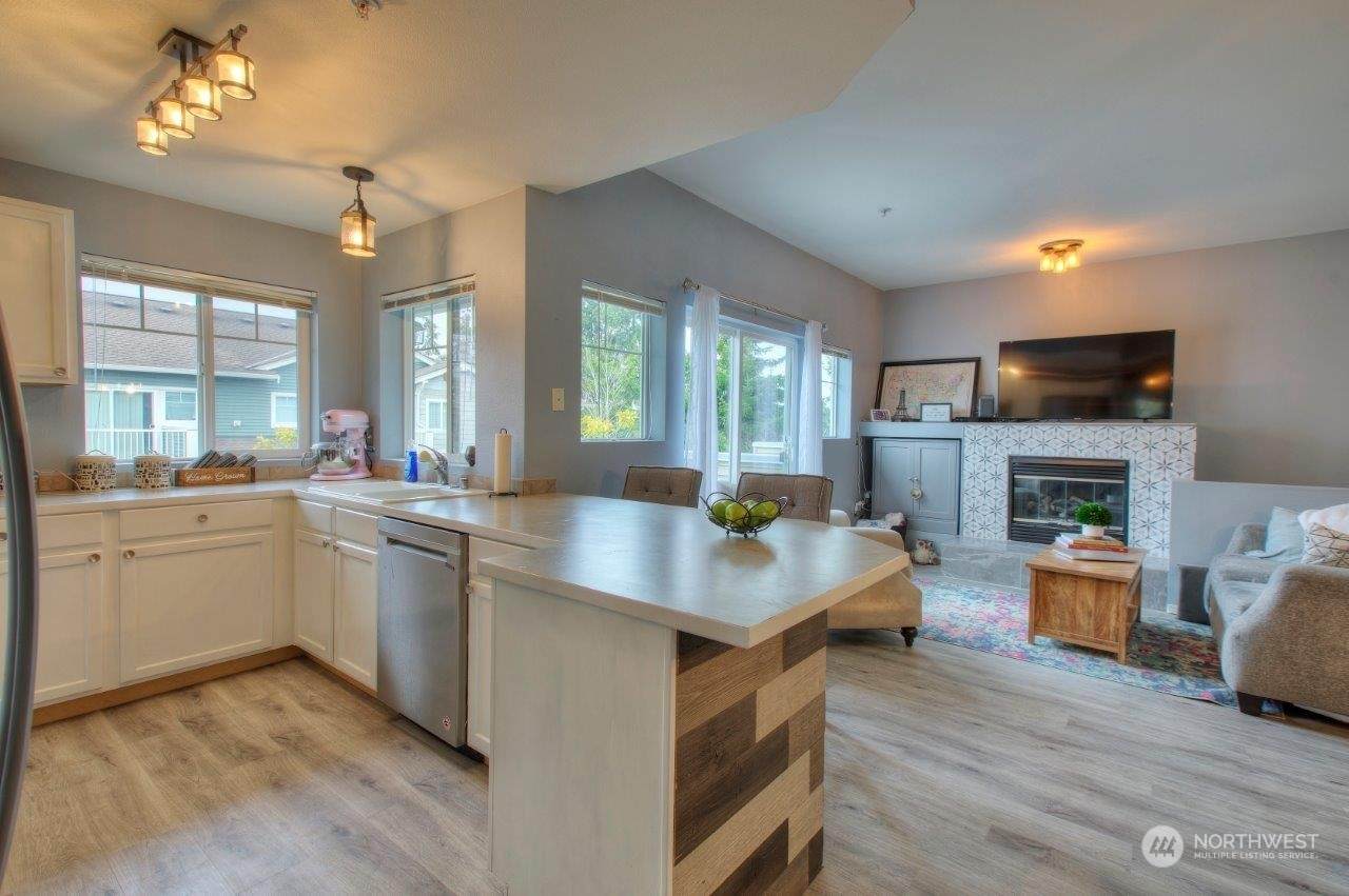 6047 Isaac Avenue - Photo 1