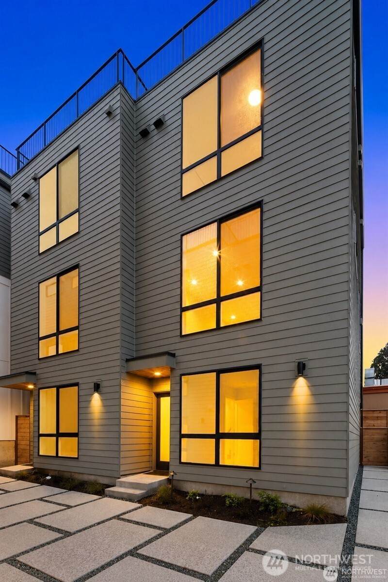4419 2nd Avenue - Photo 1