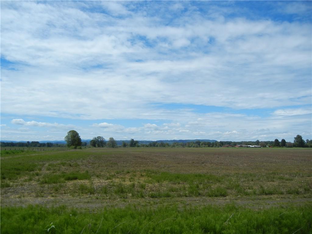 4 Pekin Rd - Photo 1