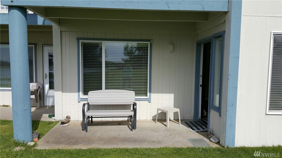 210 26th - Photo 1