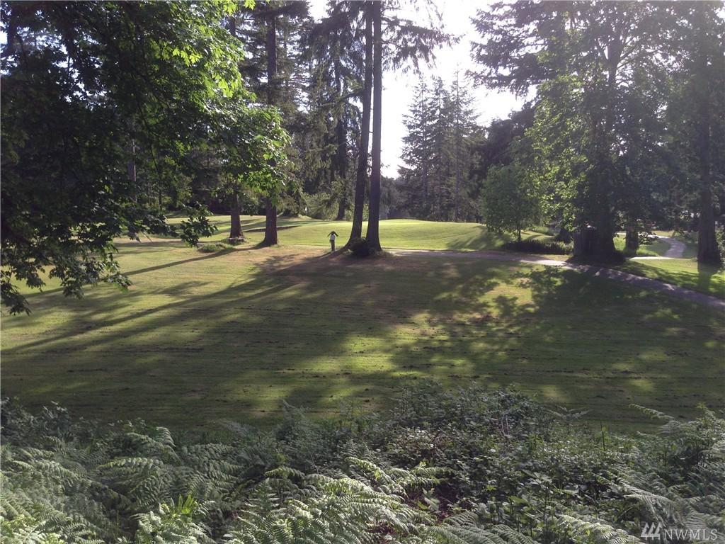 181 Country Club Dr - Photo 1