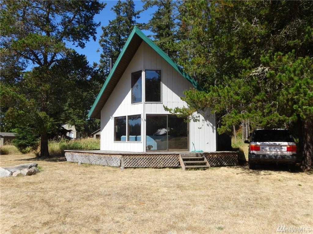 320 Airport Way - Photo 1