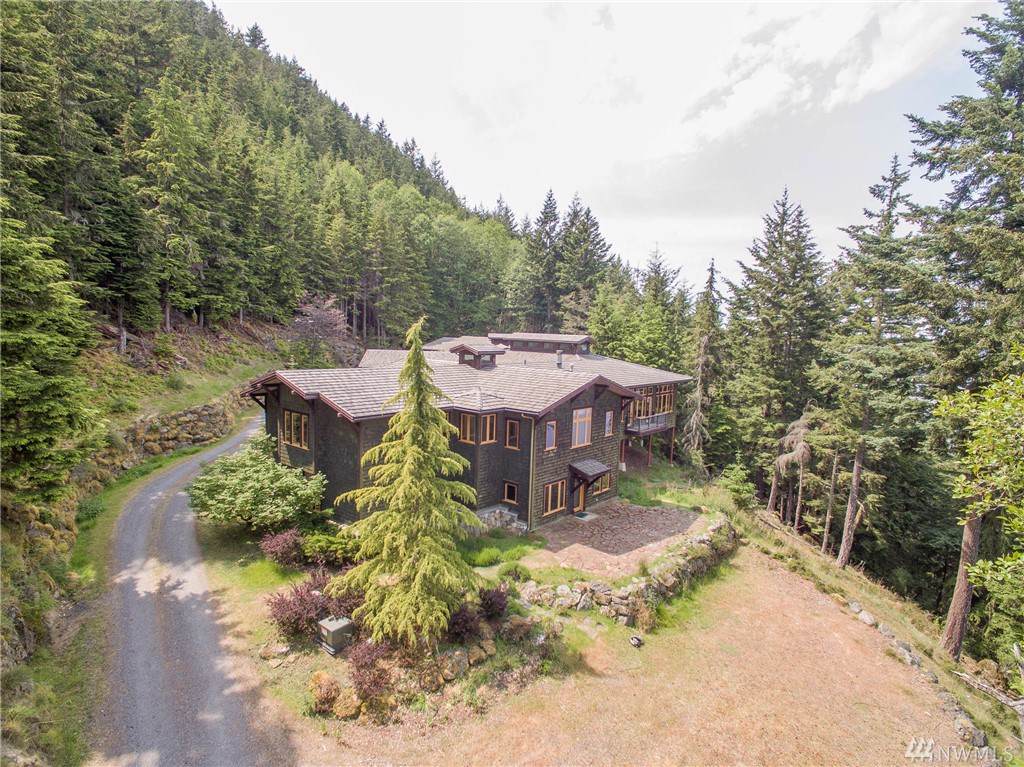 1928 Twin Lakes Dr - Photo 1