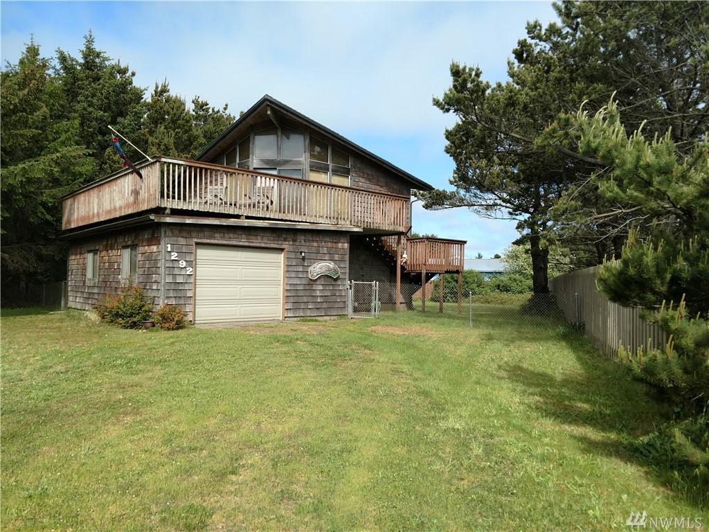 1292 Holand Dr - Photo 1