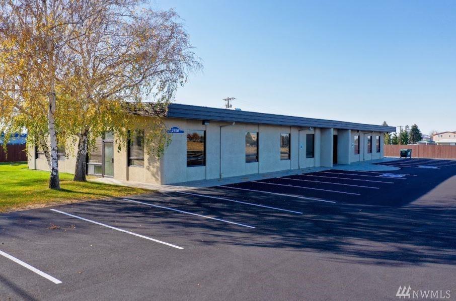 2900 Broadway Ave - Photo 1