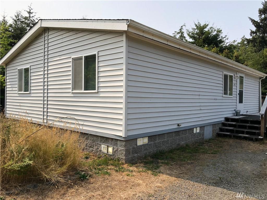 15915 Sandridge Rd - Photo 1