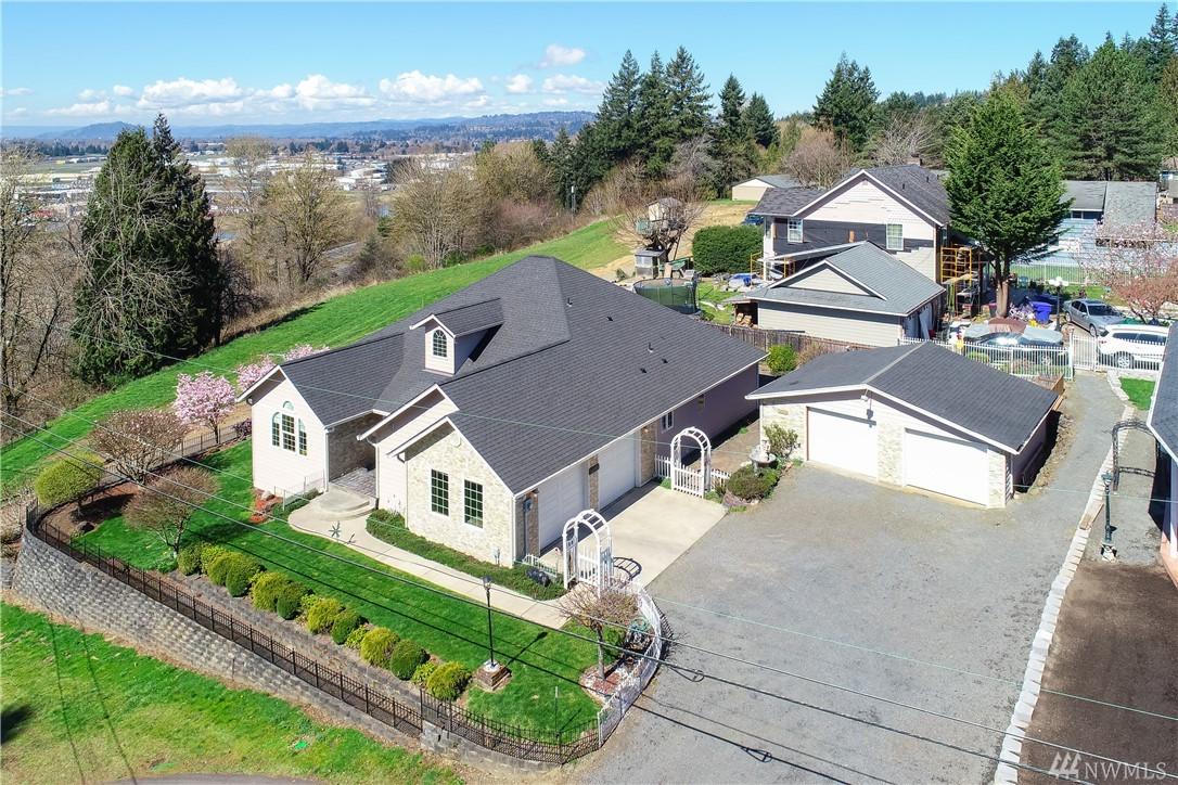 215 Paxton Rd - Photo 1