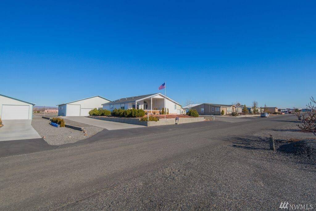 119 Airport Wy - Photo 1