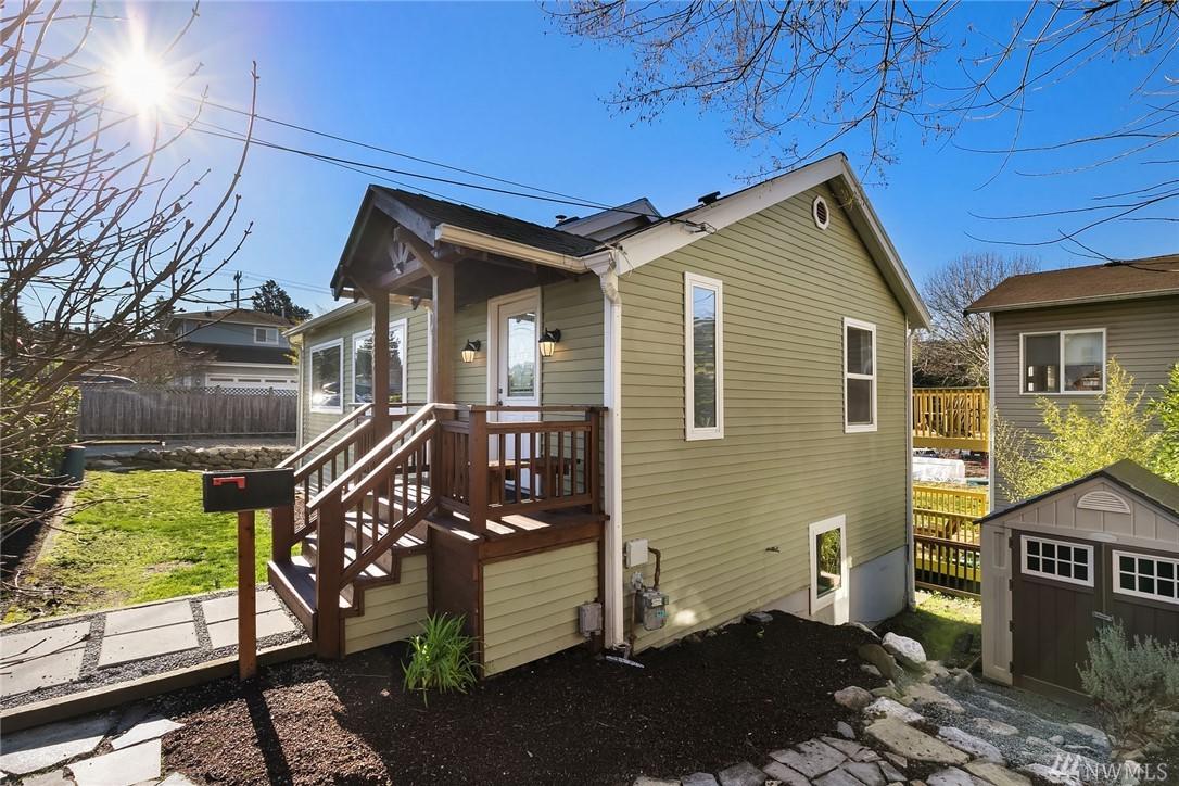 3309 23rd Ave - Photo 1