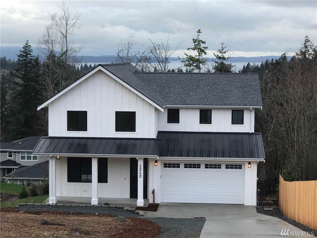 1212 Samish Wy - Photo 1