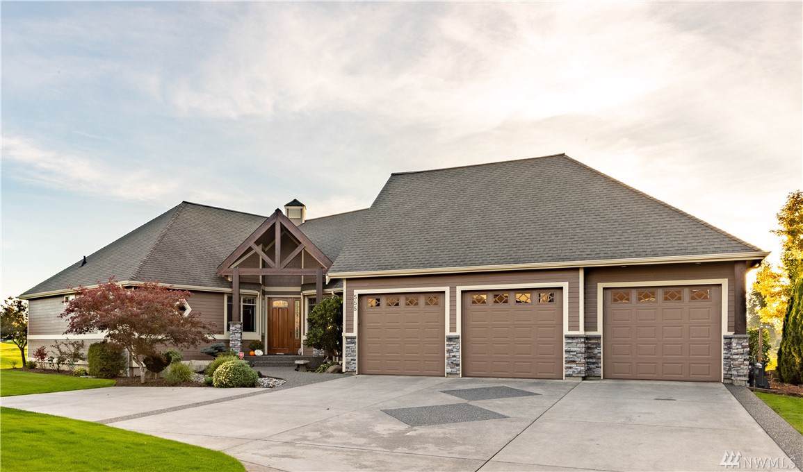 555 Wildrose Cir - Photo 1