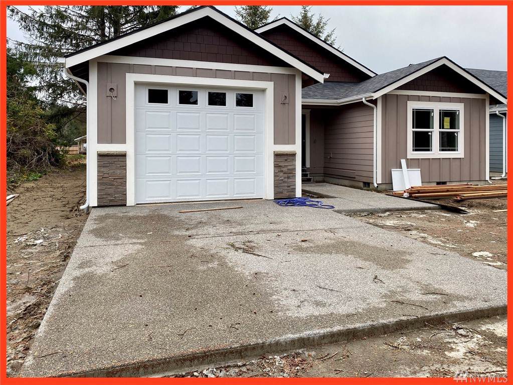 180 Point Brown Ave - Photo 1
