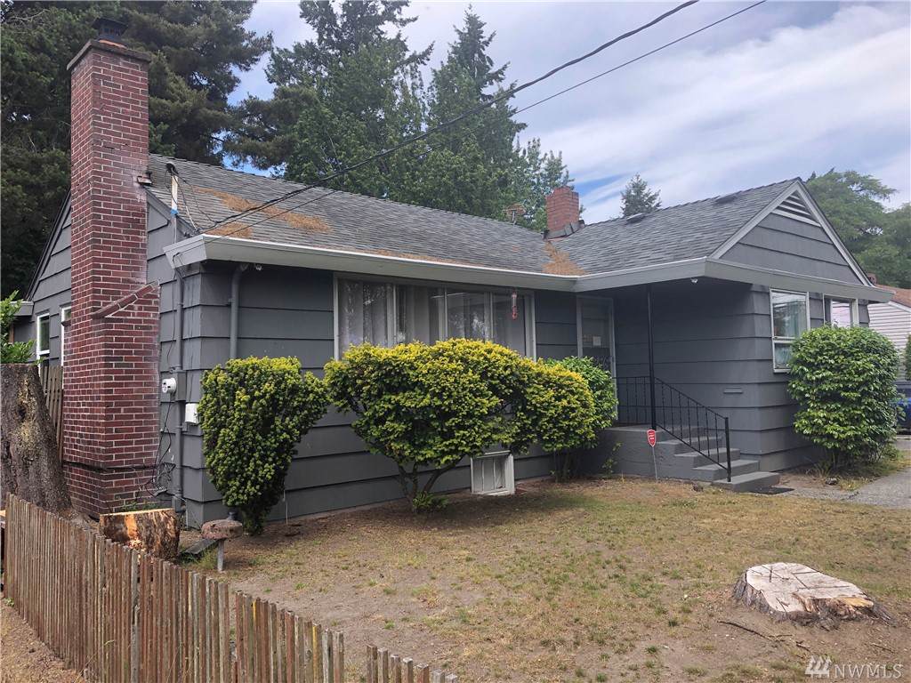 13611 1st Ave - Photo 1