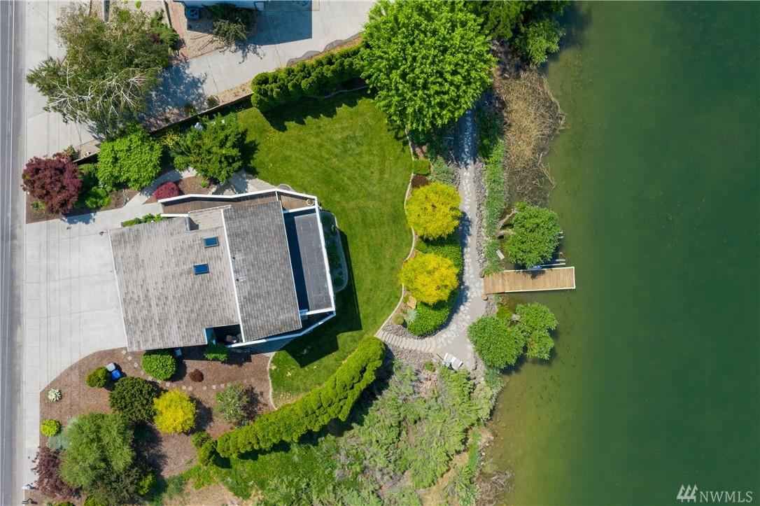 1730 Marina Dr - Photo 1