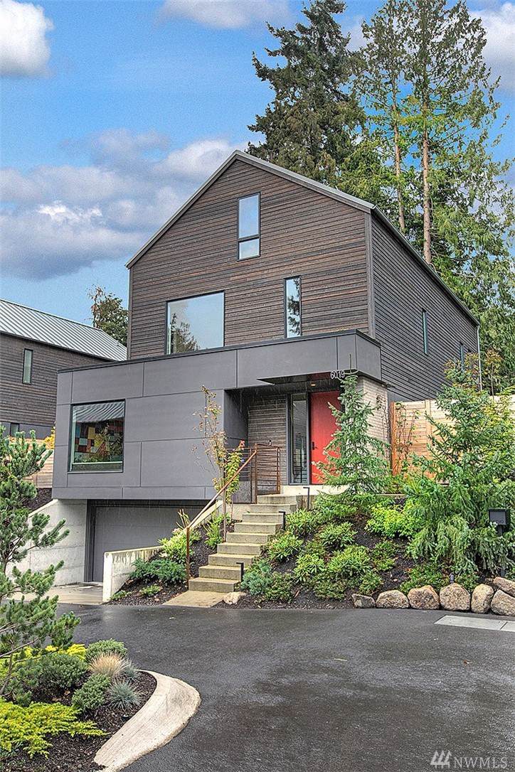 6019 53rd Ave - Photo 1
