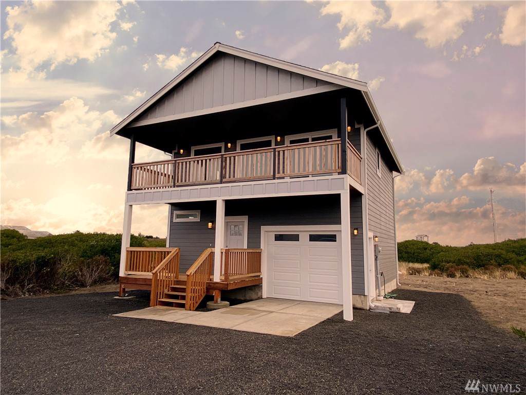1057 Cedar Crest Ct - Photo 1