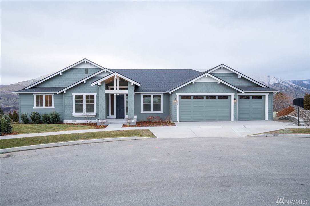 864 Lamplight Lane - Photo 1