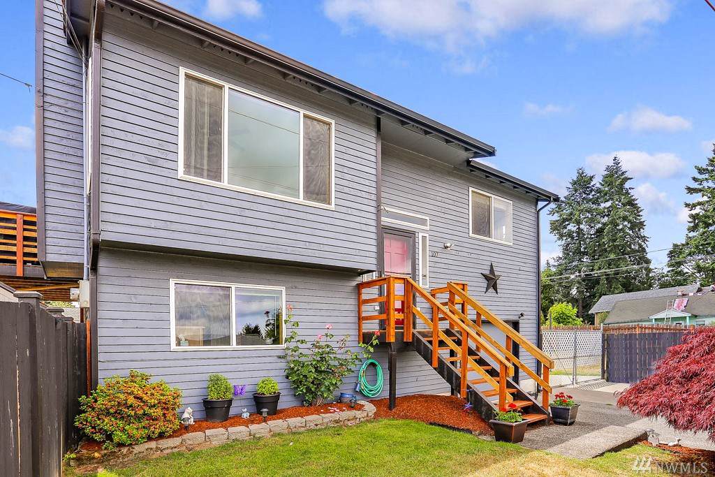 107 102nd St - Photo 1