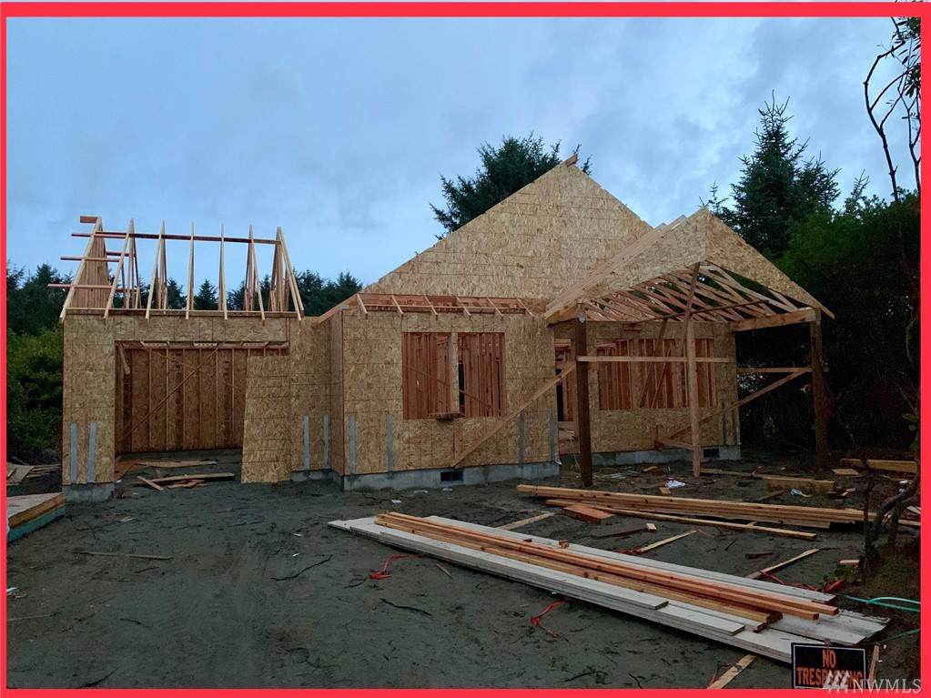 170 Clover St - Photo 1