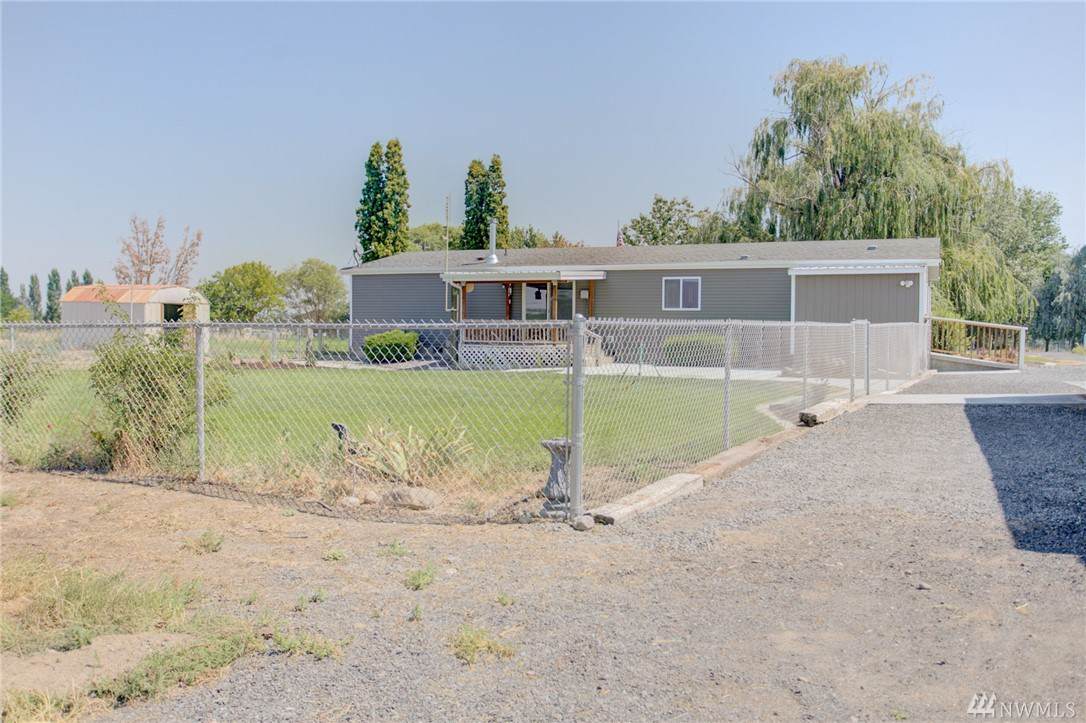 3822 Road F - Photo 1