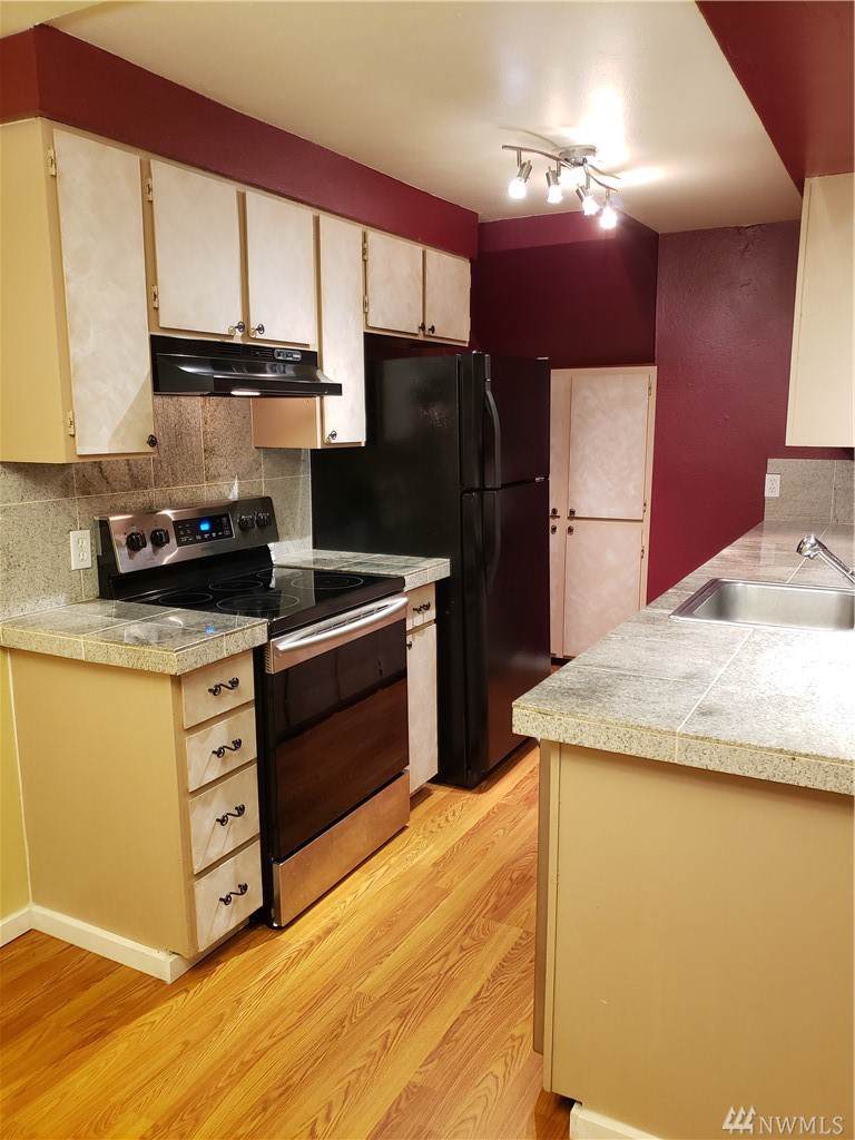 7816 196th St - Photo 1