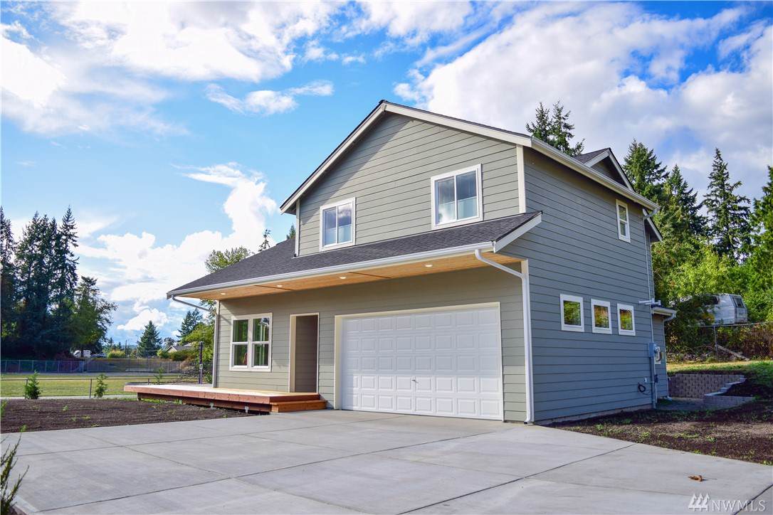 1521 Bertha Ave - Photo 1