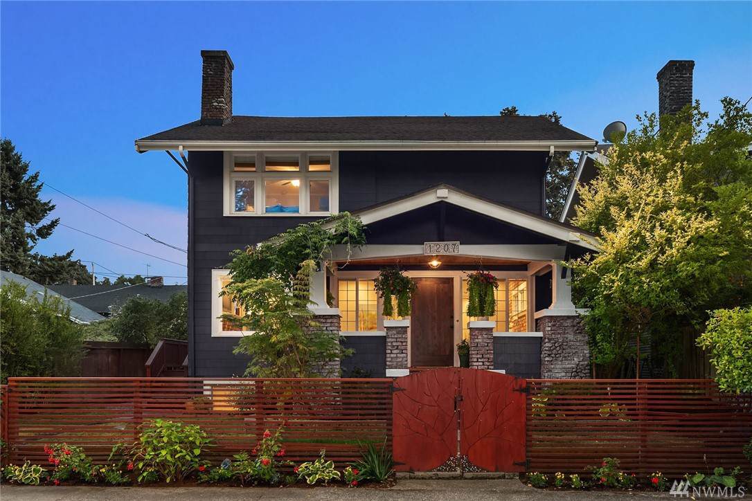 1207 Ravenna Blvd - Photo 1