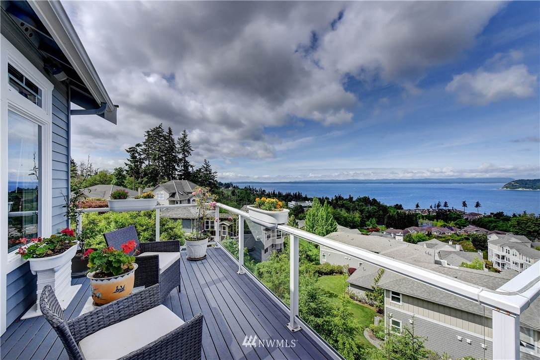 10938 60th Avenue - Photo 1