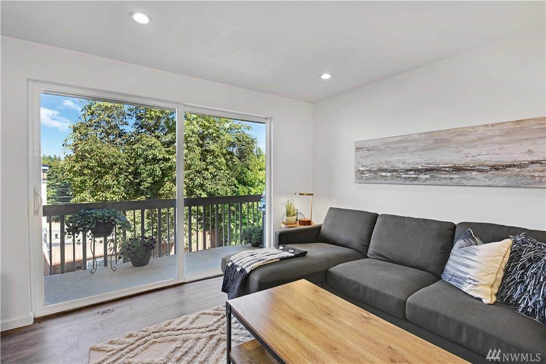 2334 102nd Street - Photo 1