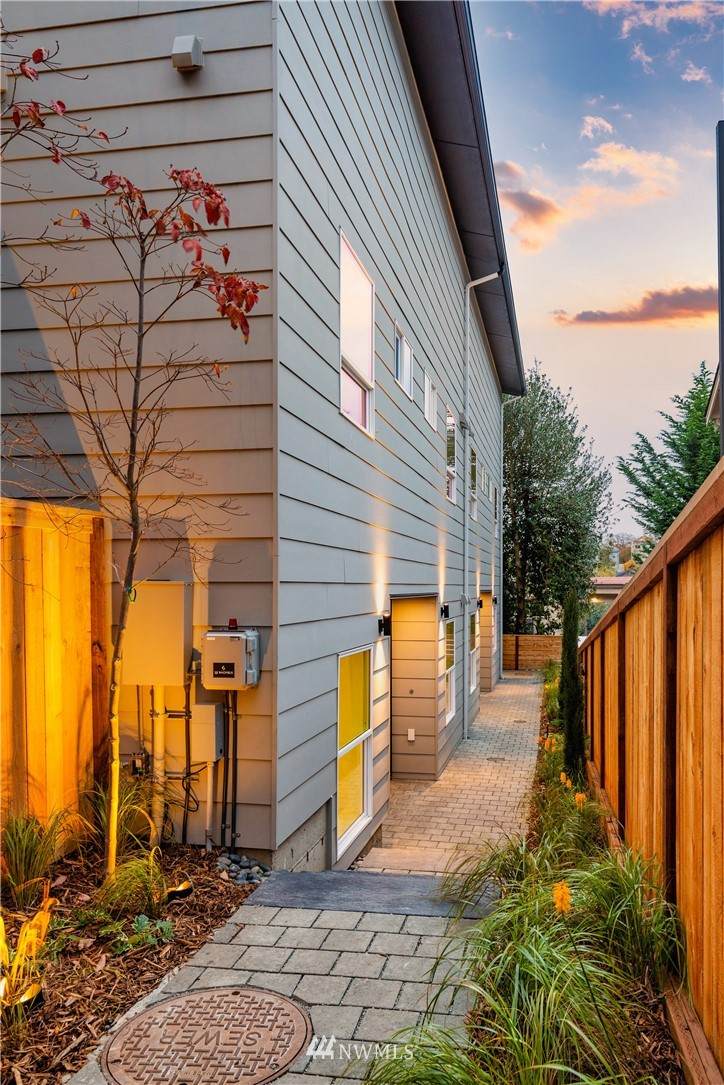 3940 Brandon Street - Photo 1