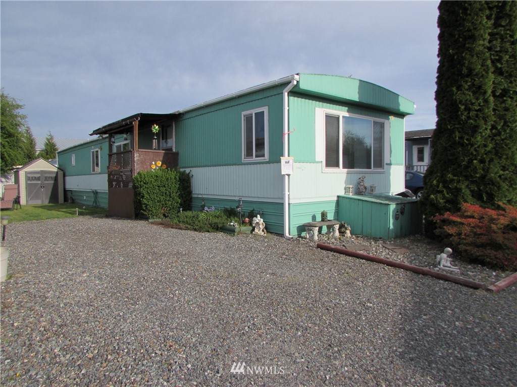 3715 152nd Street - Photo 1