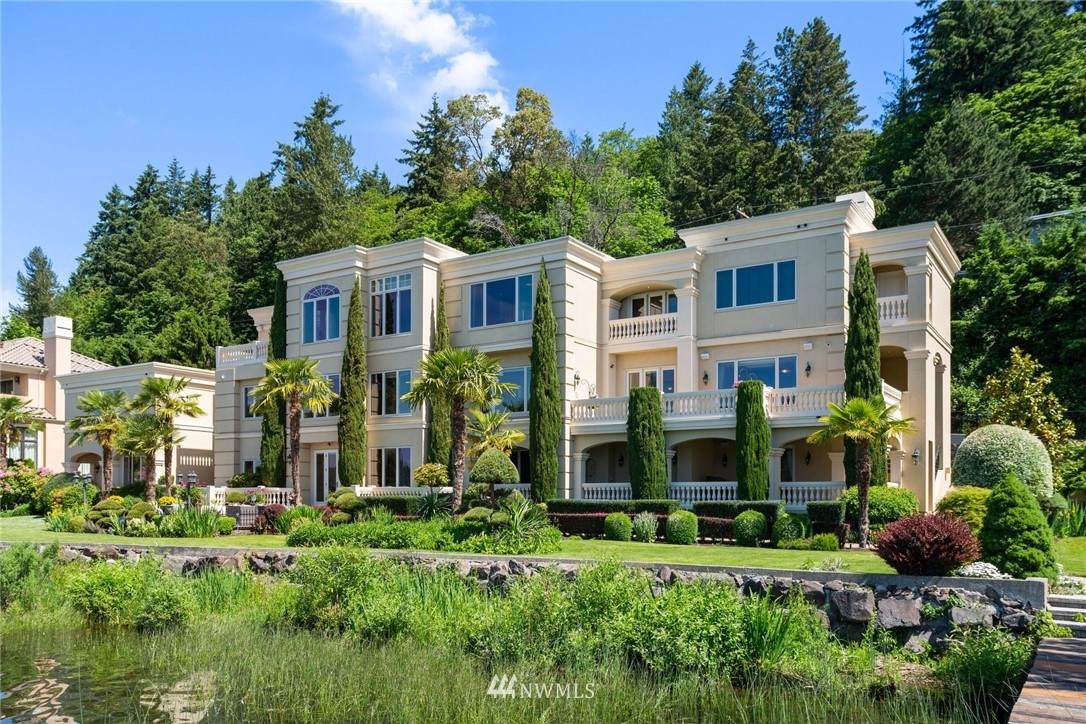 3867 Lake Sammamish Parkway - Photo 1