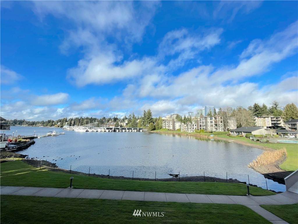 403 101st Avenue - Photo 1