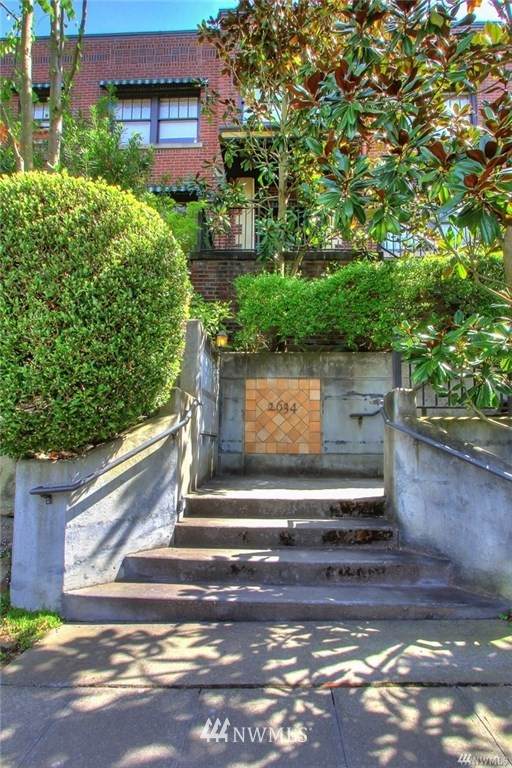 2634 Franklin Avenue - Photo 1