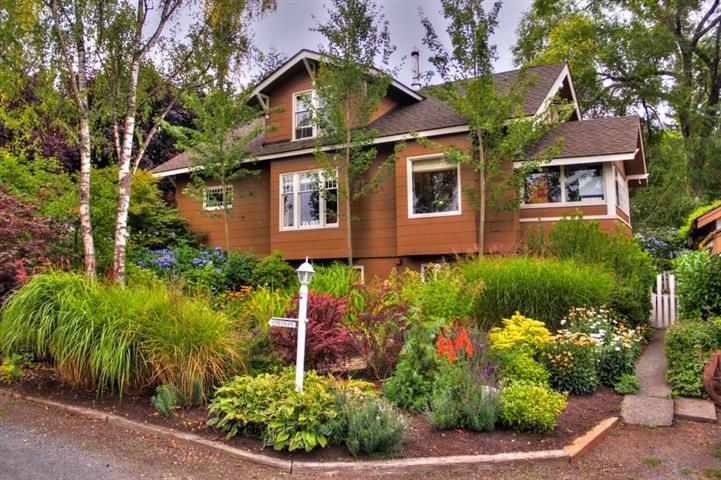 685 Argyle Ave - Photo 1