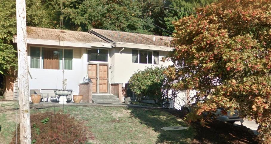 609 109th Ave - Photo 1