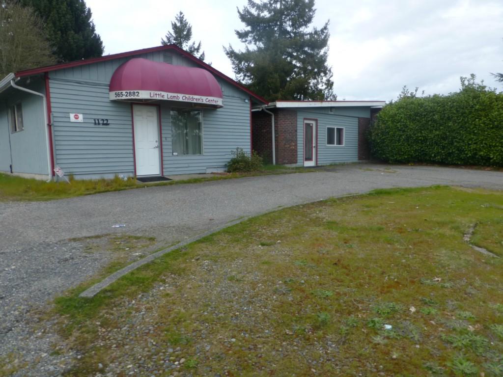 1122 Woodlawn - Photo 1