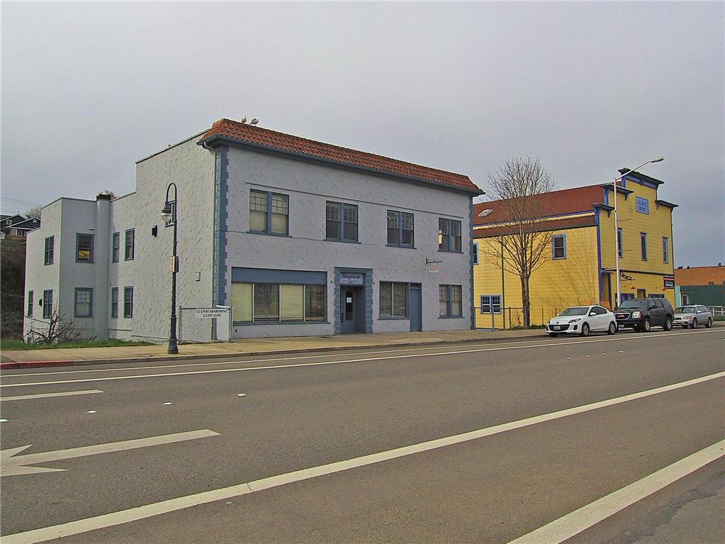 306 1st St - Photo 1