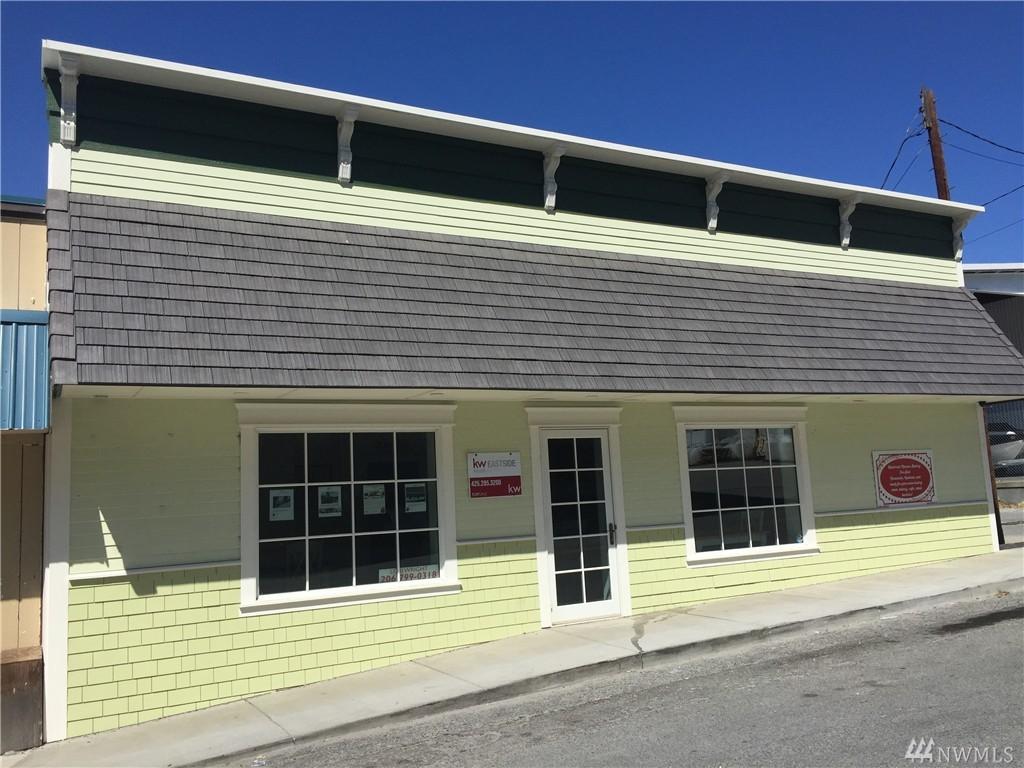 33 Green Ave - Photo 1
