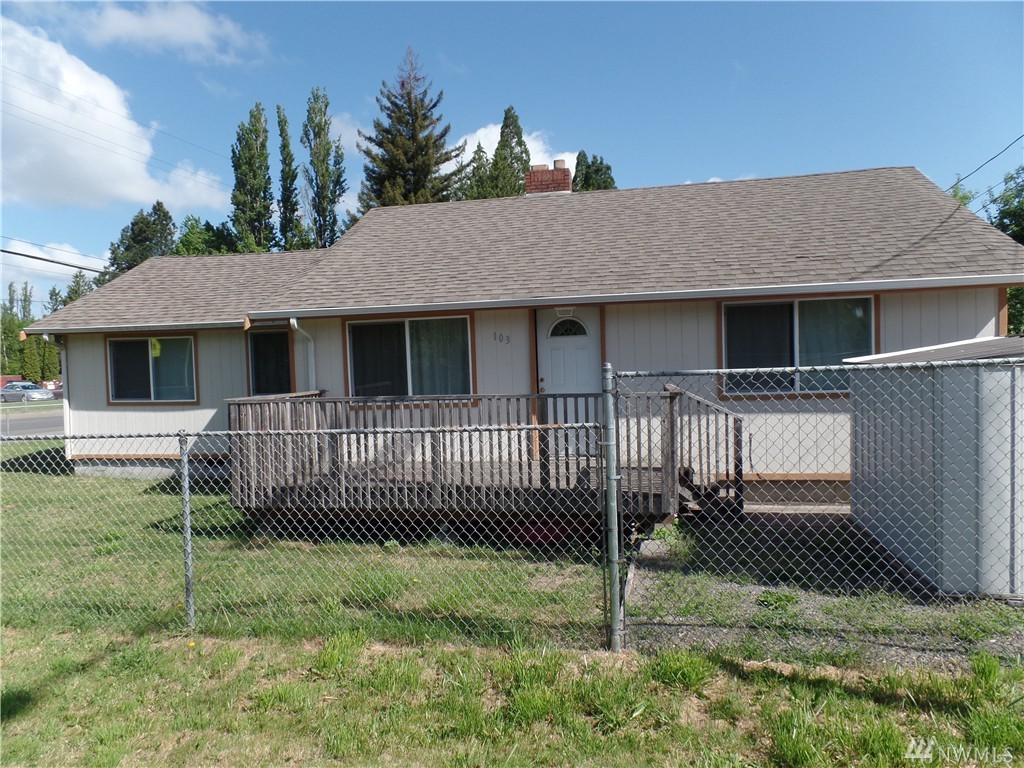 103 Floral St - Photo 1