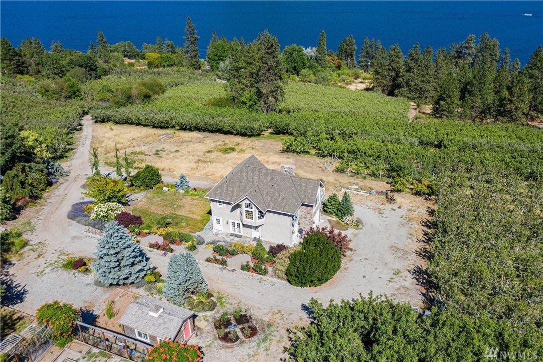 15155 Lakeshore Road - Photo 1