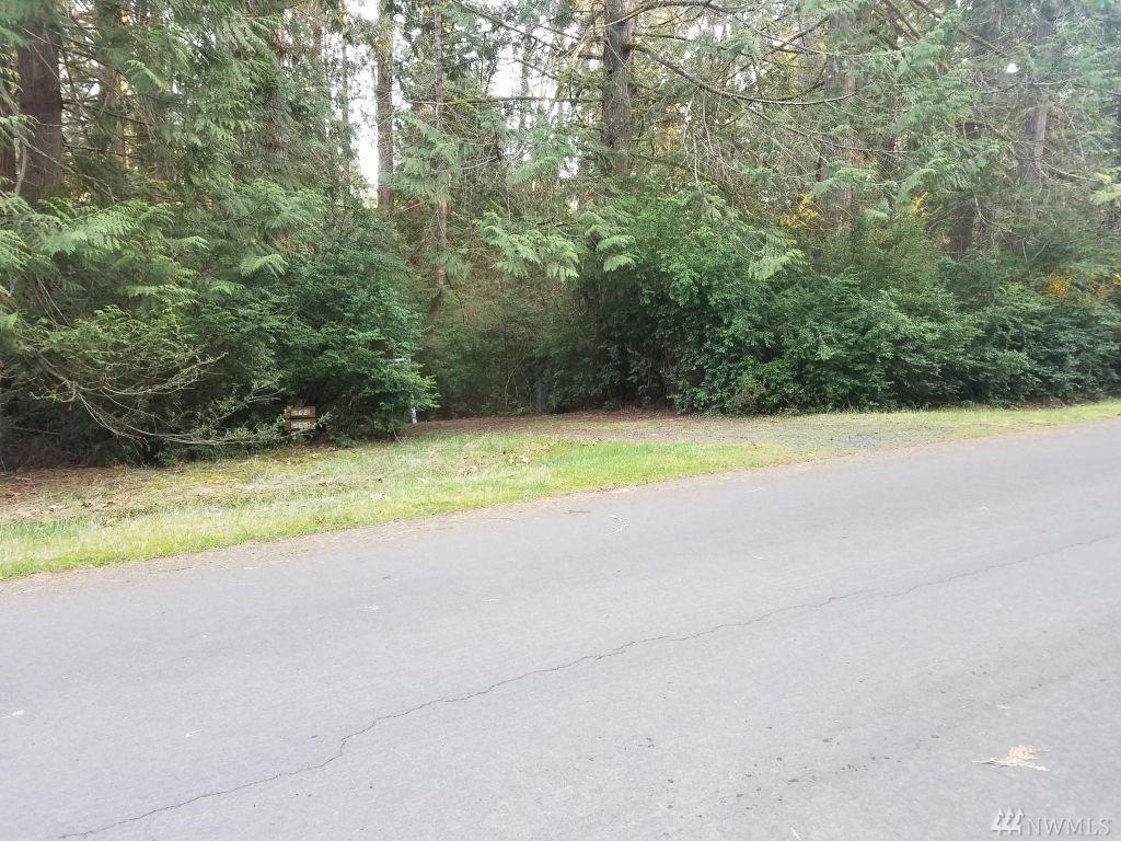562 Pointes Dr - Photo 1
