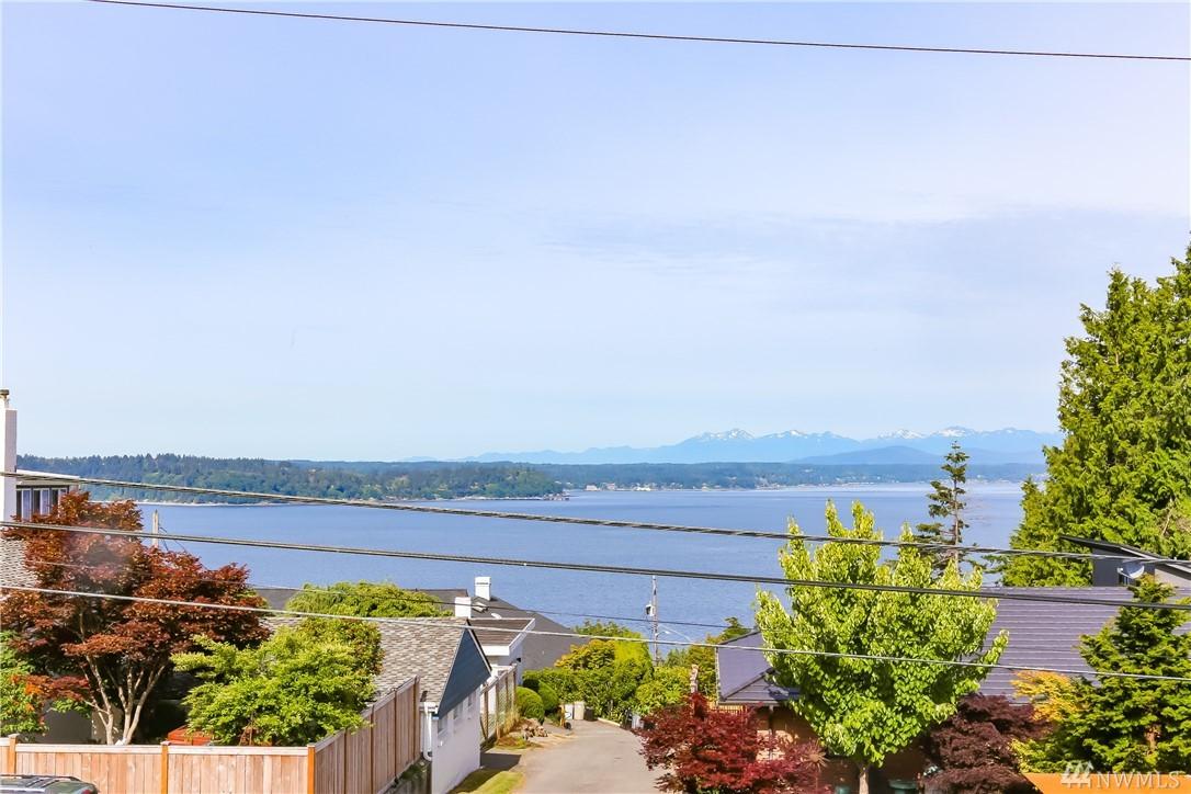 9828 45th Ave - Photo 1